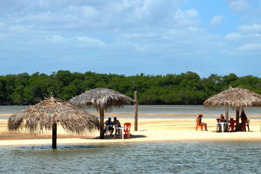 Oceano Azul Hospedagens A 50 M Da Orla-Passarela Do Caranguejo Villa Aracaju Dış mekan fotoğraf